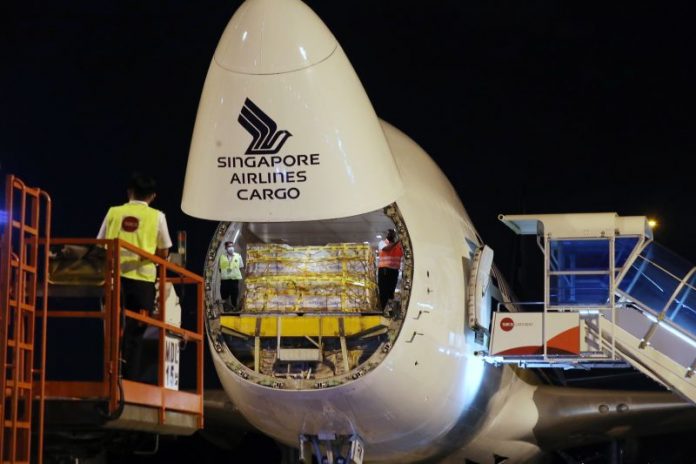 Singapore Airlines Delivers First Shipment of Covid-19 Vaccines to Singapore