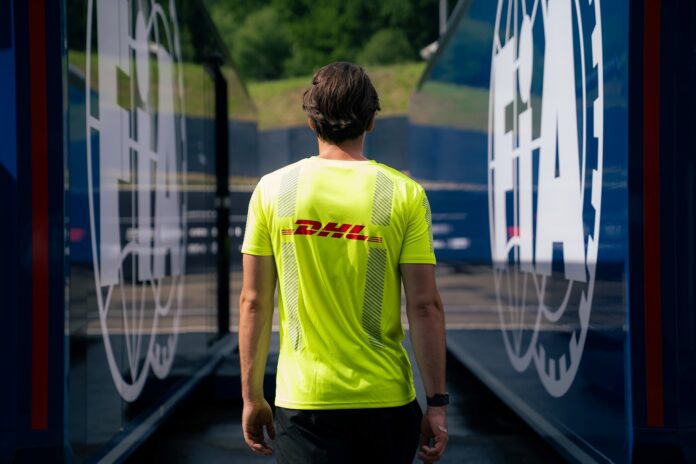 DHL FIA Global Logistics Partner