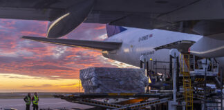 AIR ONE First Scheduled Freighter Service UK