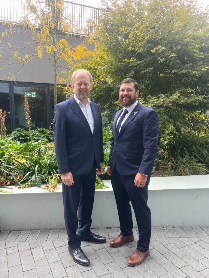 ea85a782-868f-4d0b-adb0-dd0cdfe3c586