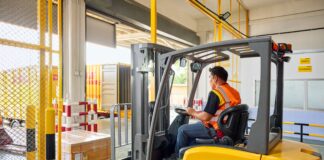 DHL Express Heavy Weight Express Service Global Shipments
